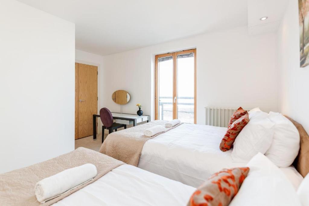 Excel Dock Apartments London Bagian luar foto