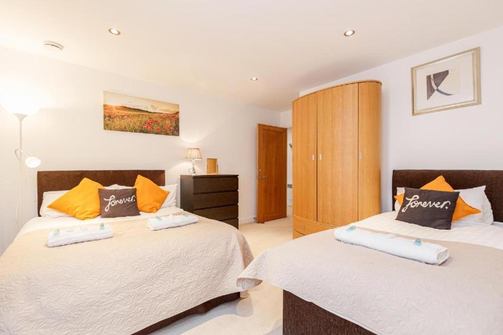 Excel Dock Apartments London Bagian luar foto